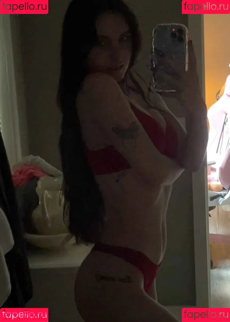 beebee Onlyfans Photo Gallery 