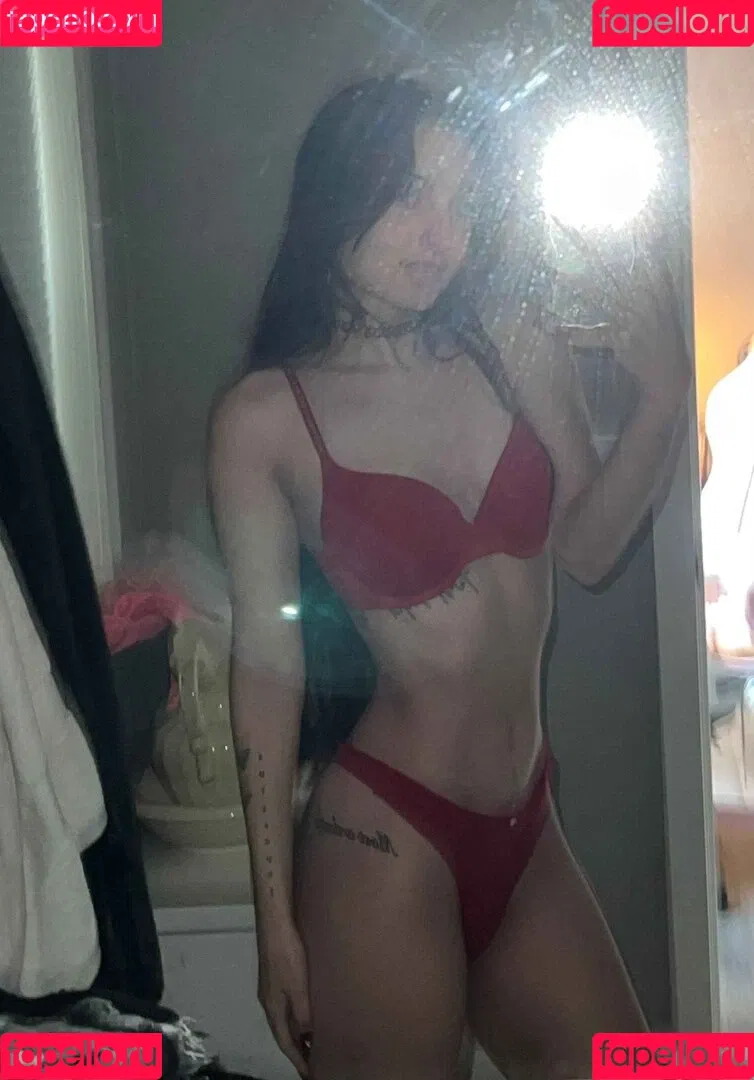 beebee Onlyfans Photo Gallery 