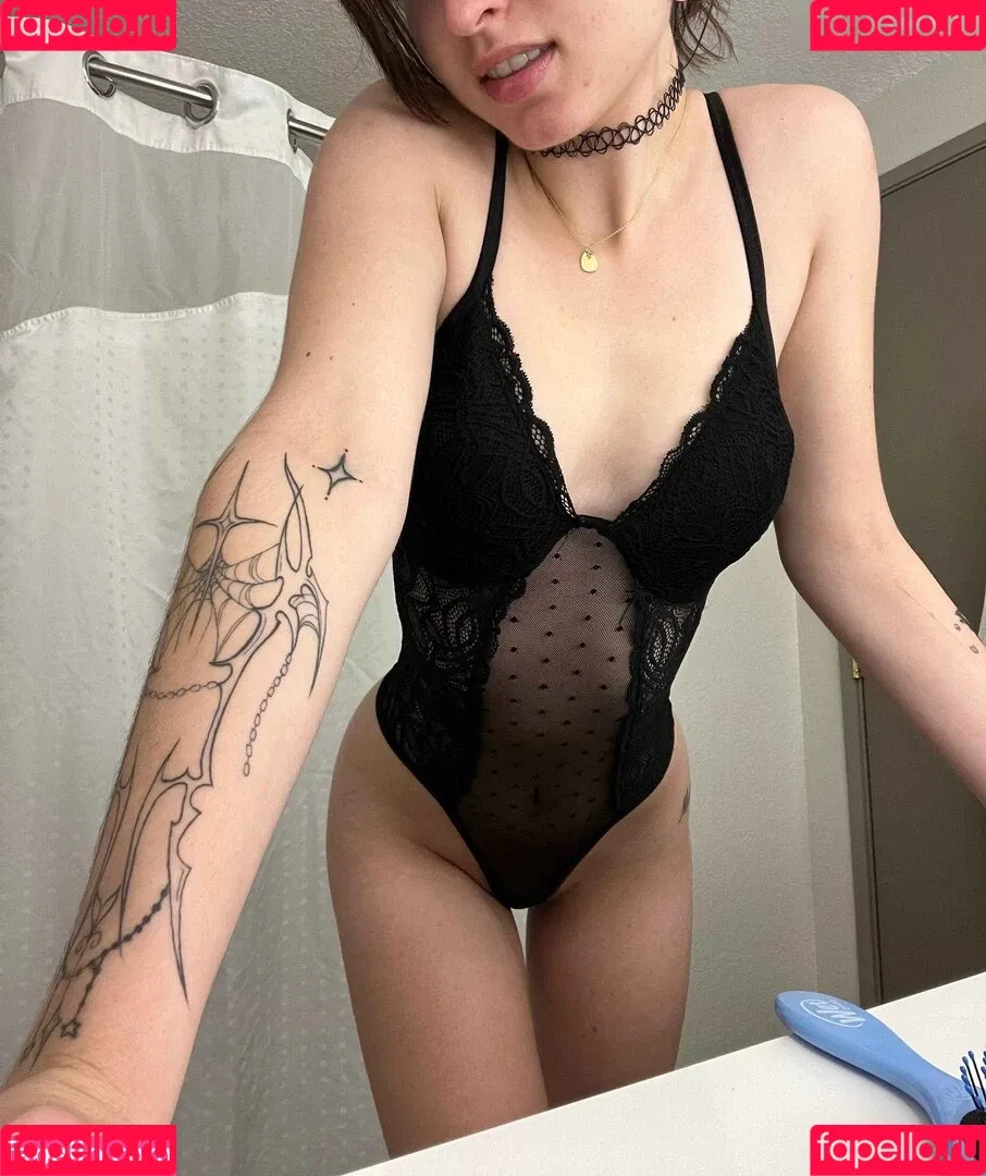 beebee Onlyfans Photo Gallery 