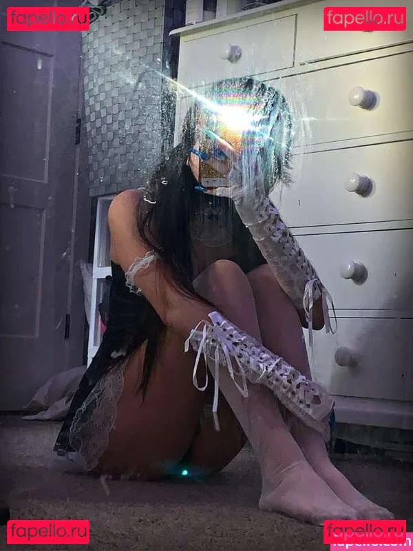 beebee Onlyfans Photo Gallery 