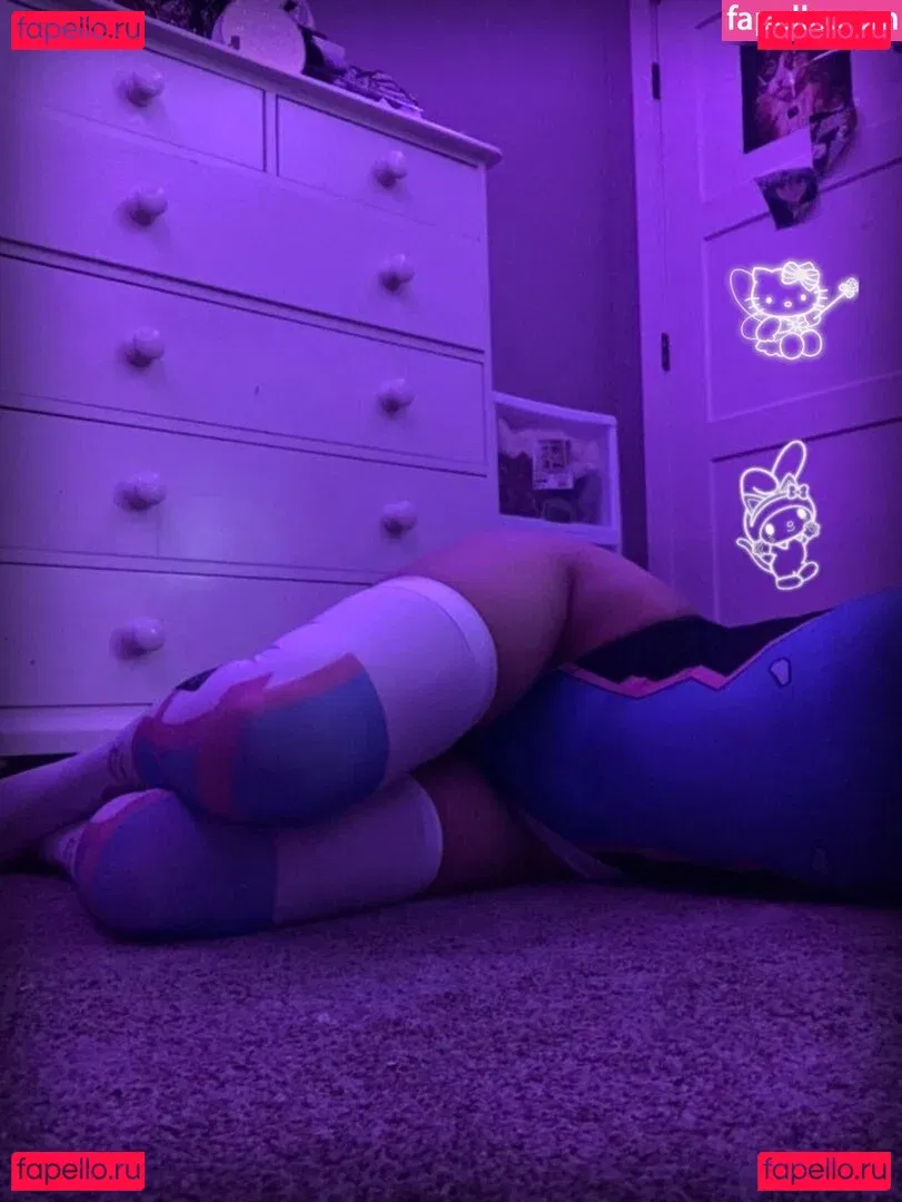 beebee Onlyfans Photo Gallery 