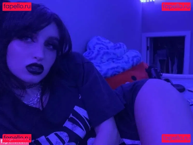 beebee Onlyfans Photo Gallery 