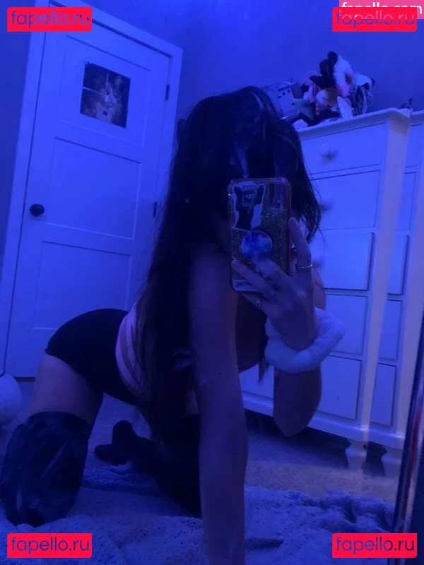 beebee Onlyfans Photo Gallery 