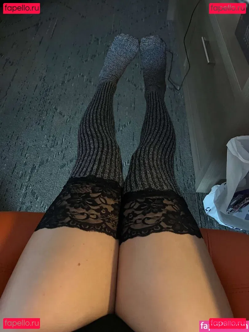 beebee Onlyfans Photo Gallery 