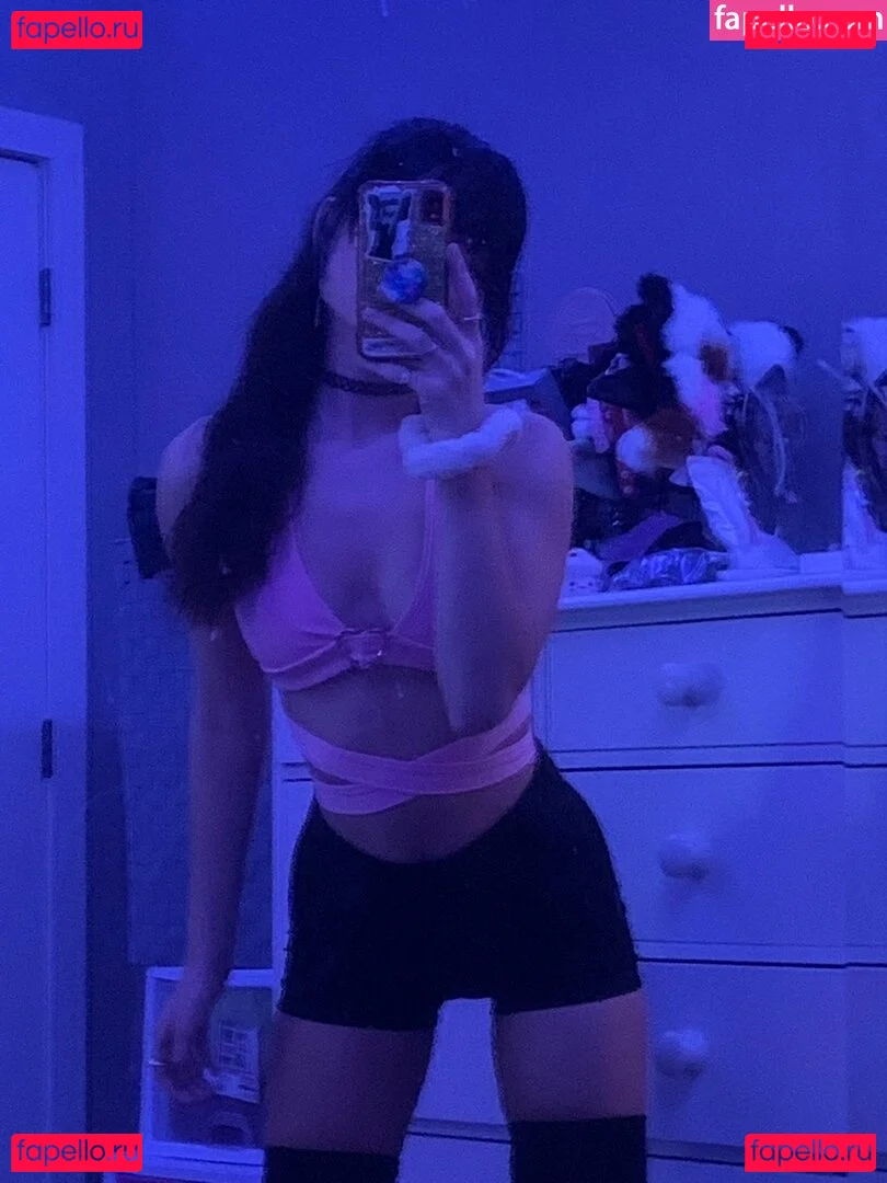 beebee Onlyfans Photo Gallery 