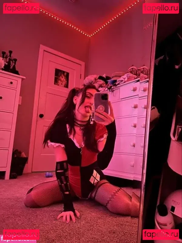 beebee Onlyfans Photo Gallery 