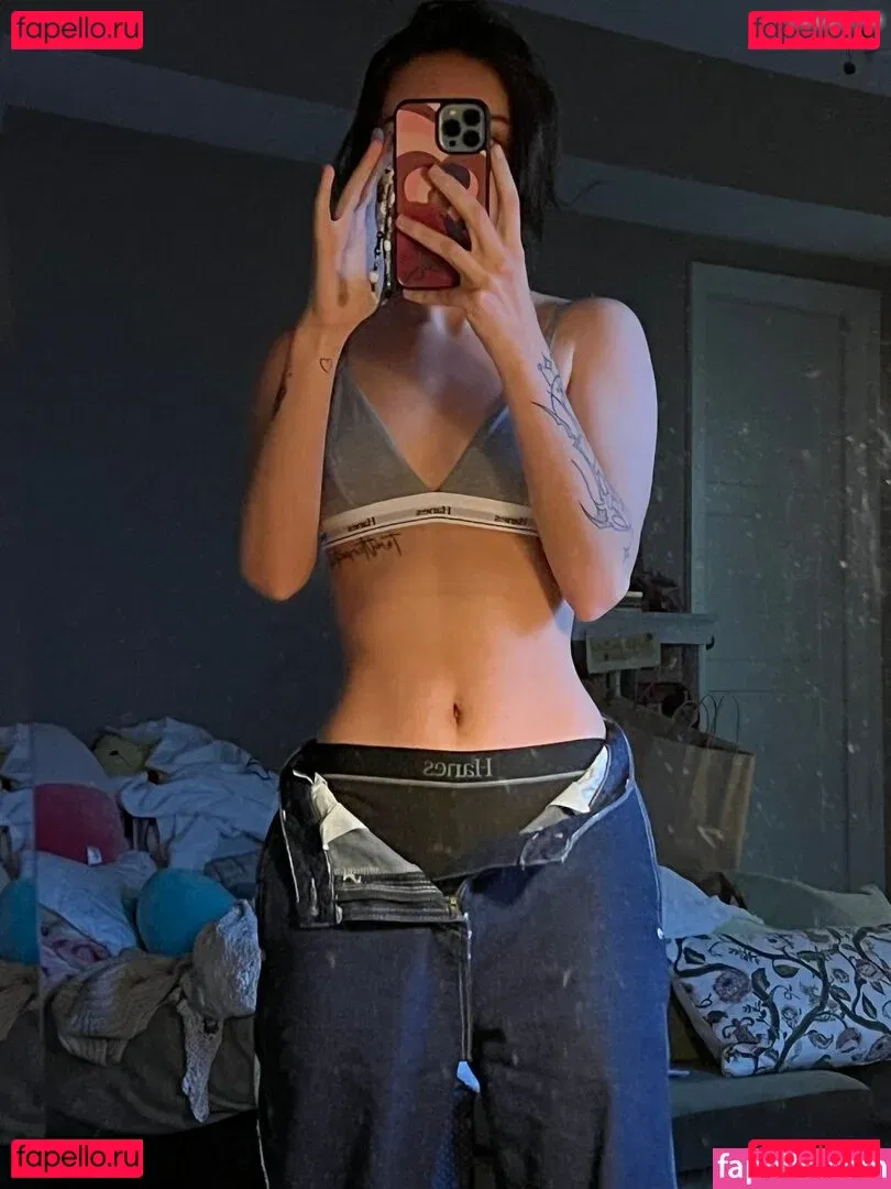 beebee Onlyfans Photo Gallery 