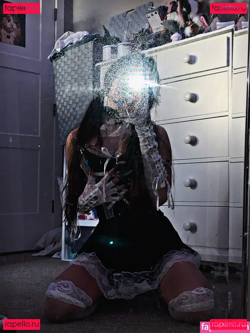 beebee Onlyfans Photo Gallery 