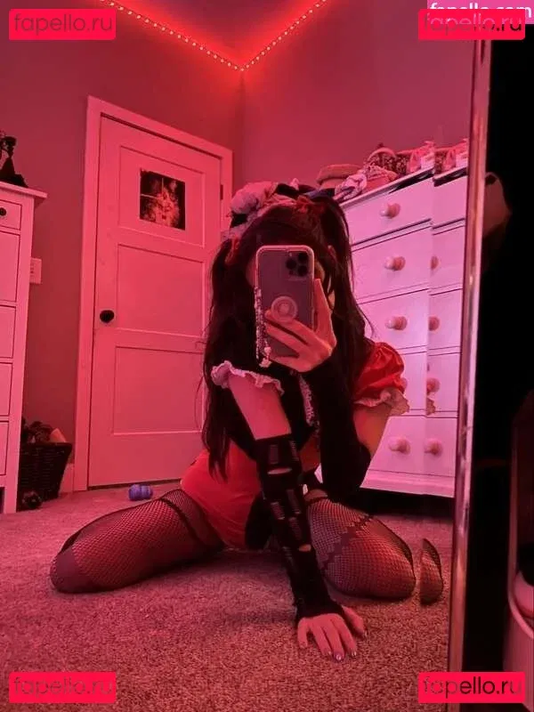 beebee Onlyfans Photo Gallery 