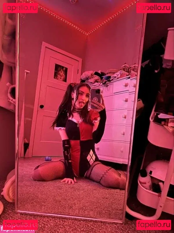 beebee Onlyfans Photo Gallery 