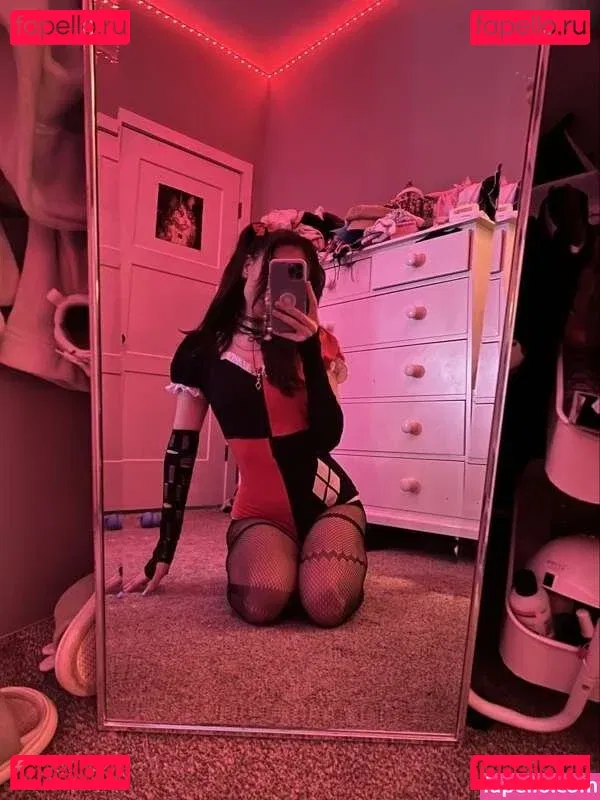 beebee Onlyfans Photo Gallery 