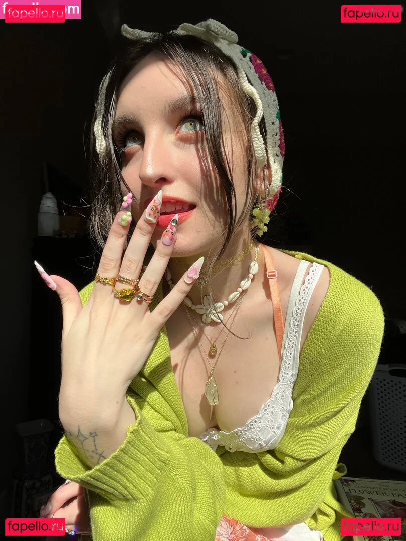 beebee Onlyfans Photo Gallery 