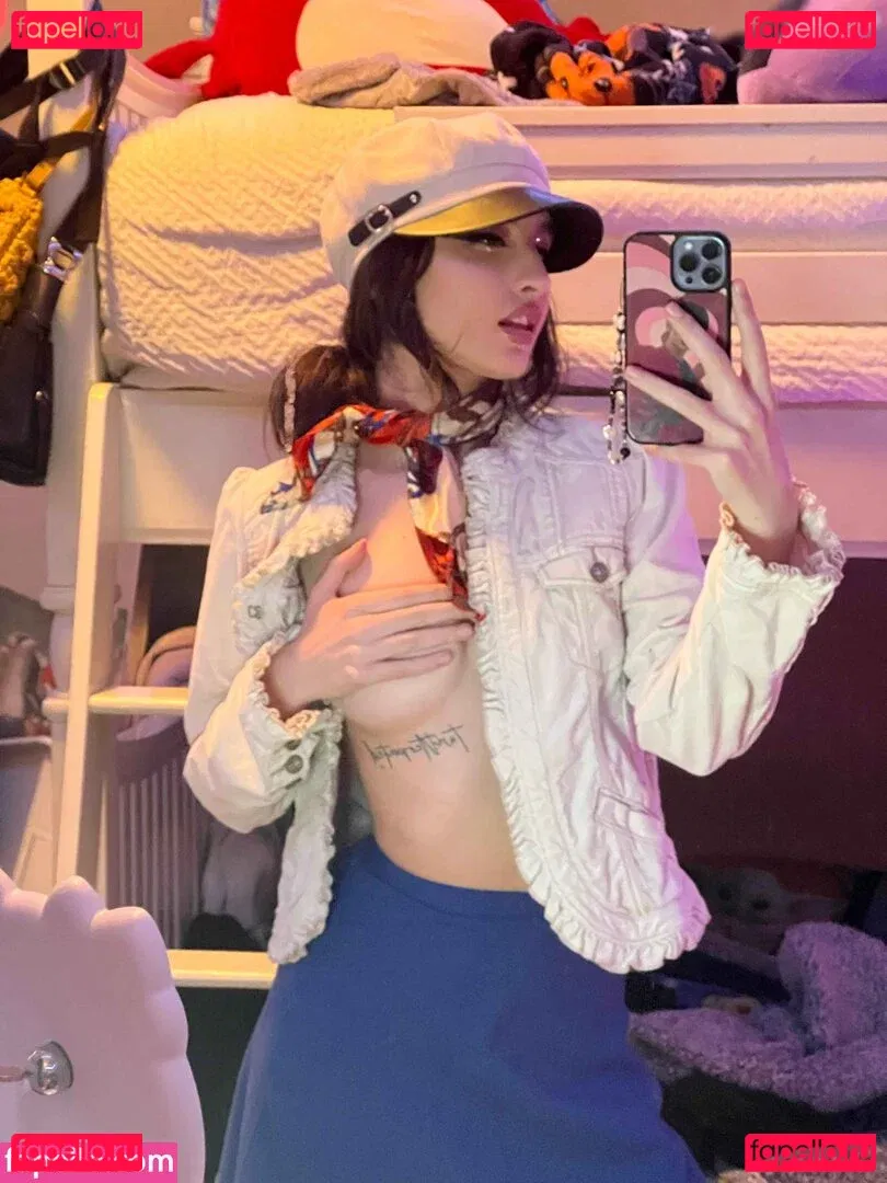 beebee Onlyfans Photo Gallery 