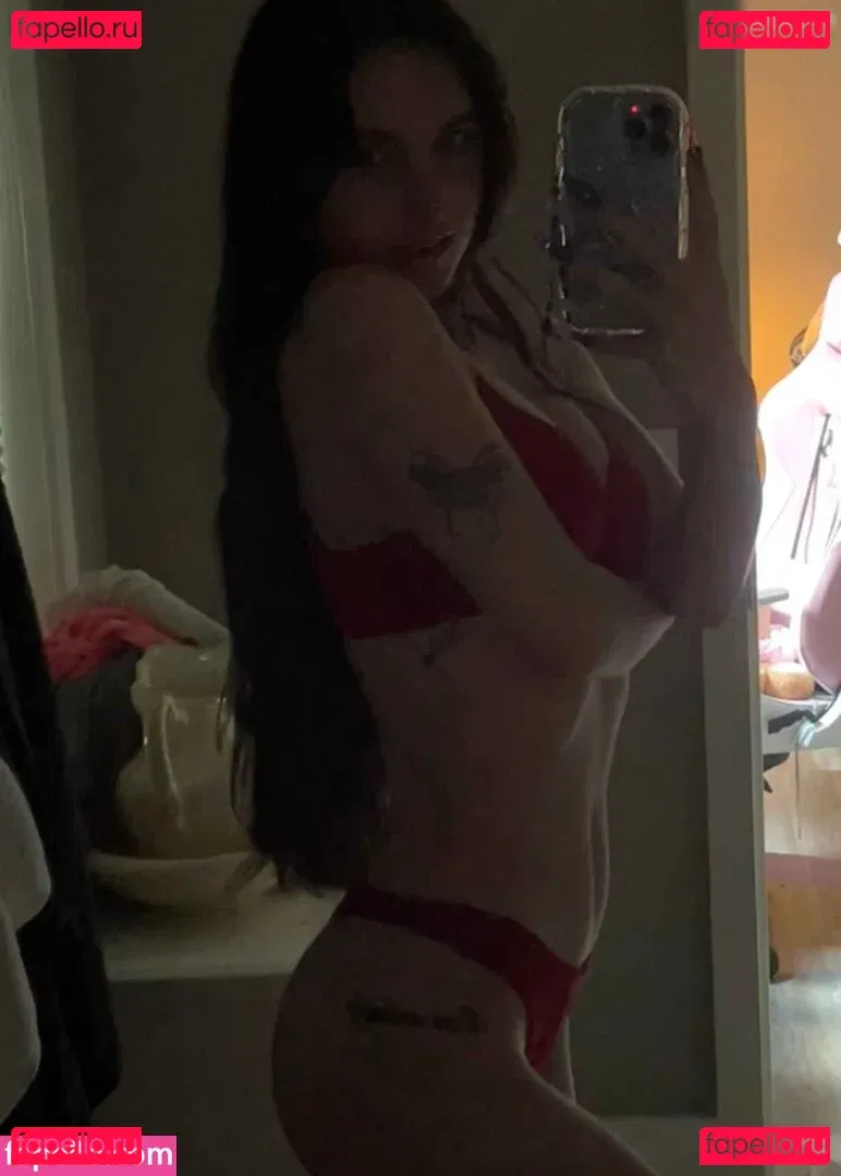 beebee Onlyfans Photo Gallery 