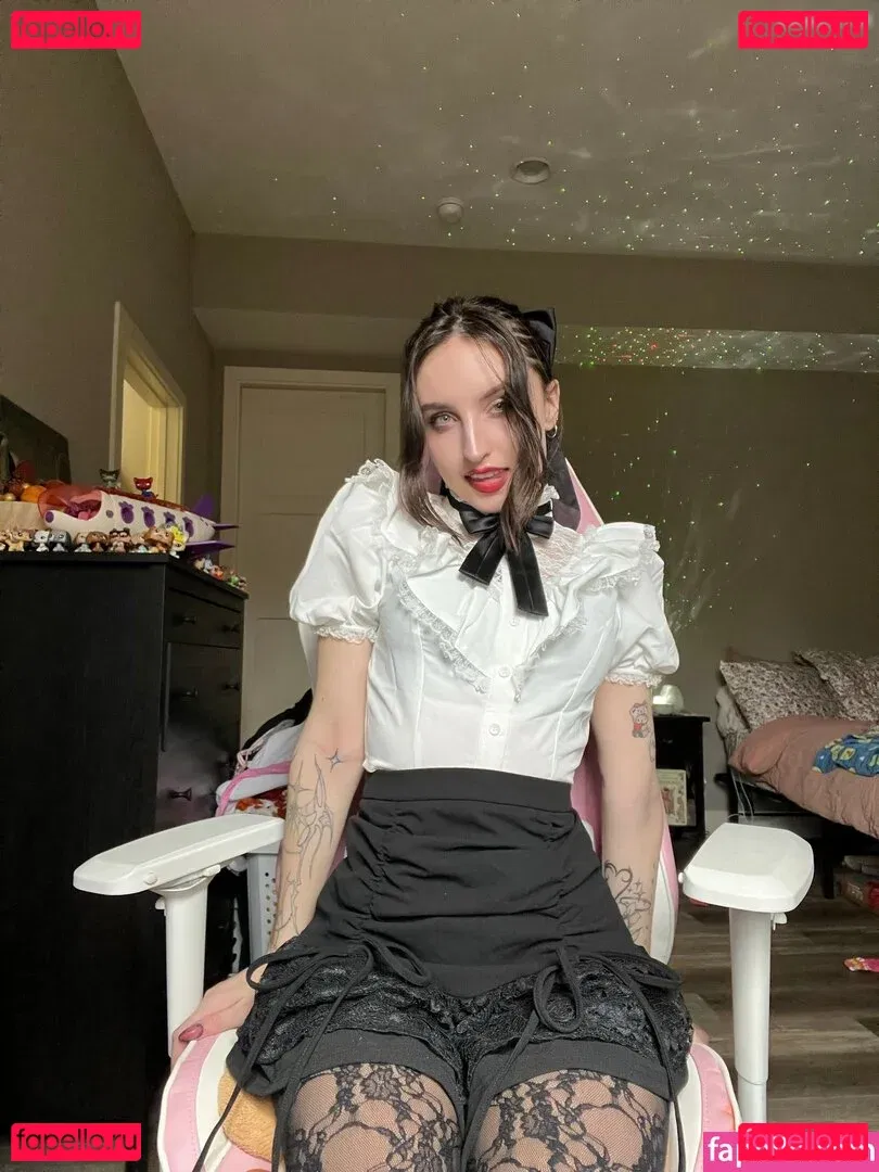 beebee Onlyfans Photo Gallery 