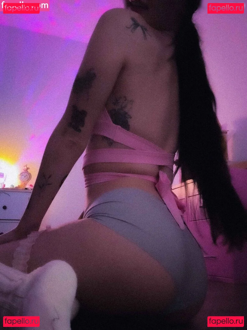 beebee Onlyfans Photo Gallery 