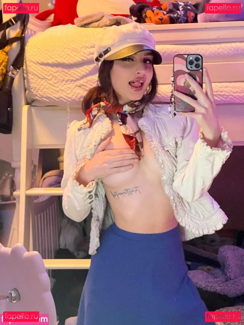 beebee Onlyfans Photo Gallery 