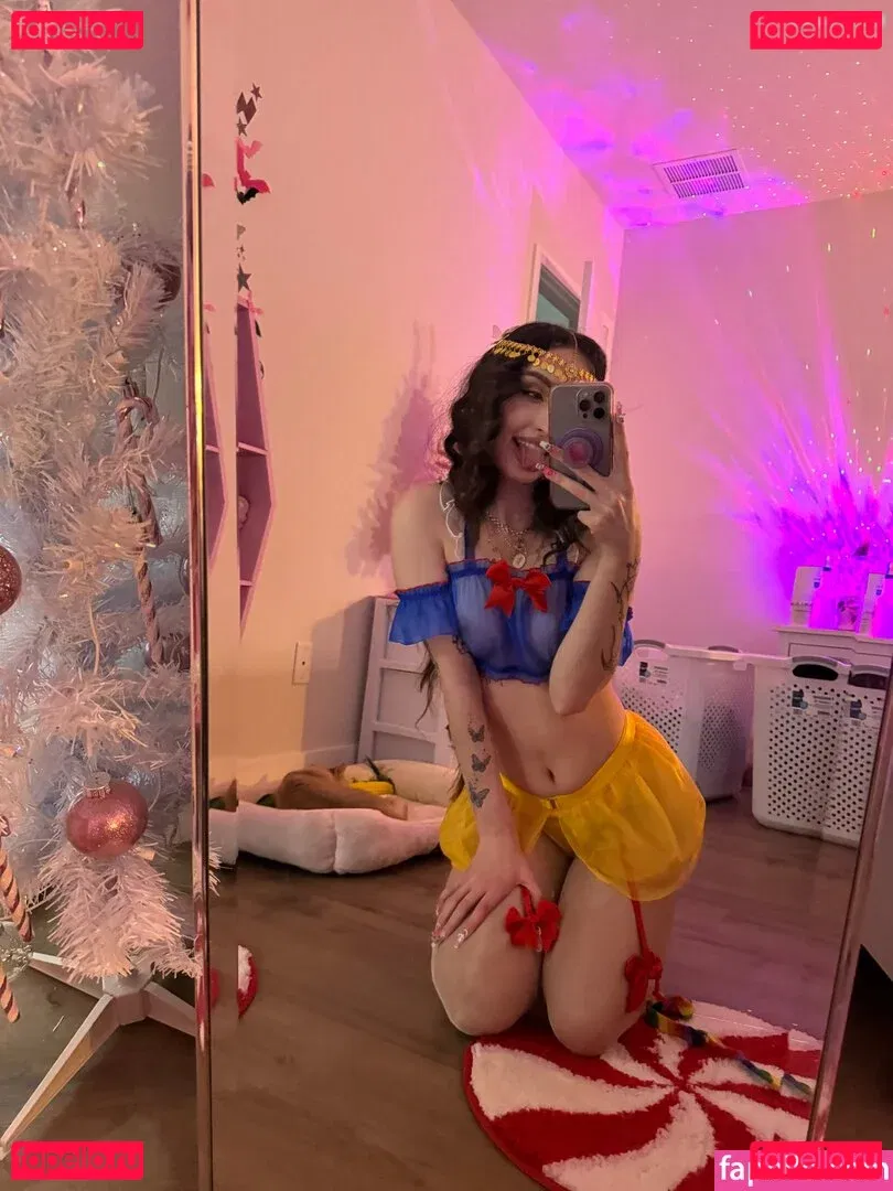 beebee Onlyfans Photo Gallery 