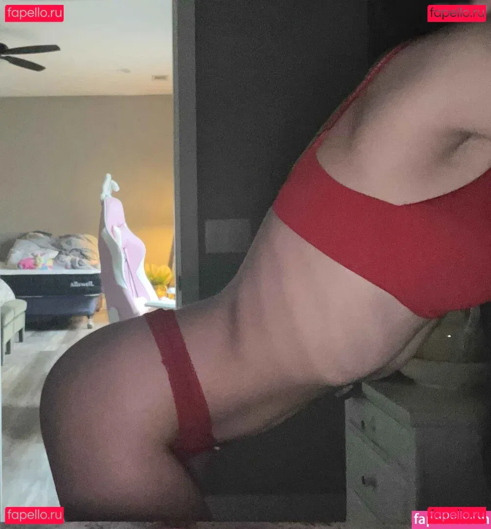 beebee Onlyfans Photo Gallery 