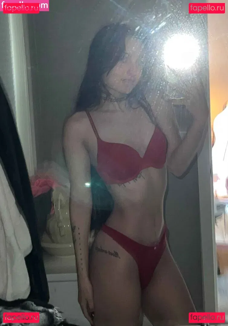 beebee Onlyfans Photo Gallery 