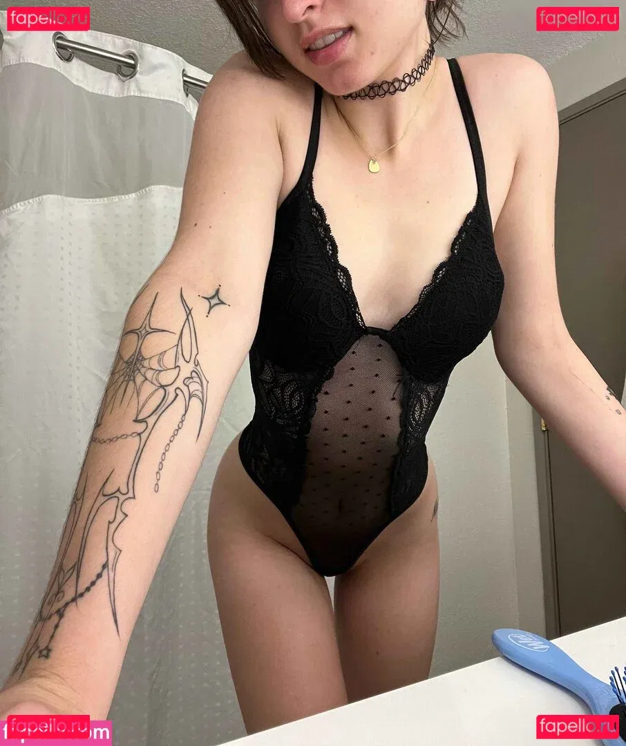 beebee Onlyfans Photo Gallery 