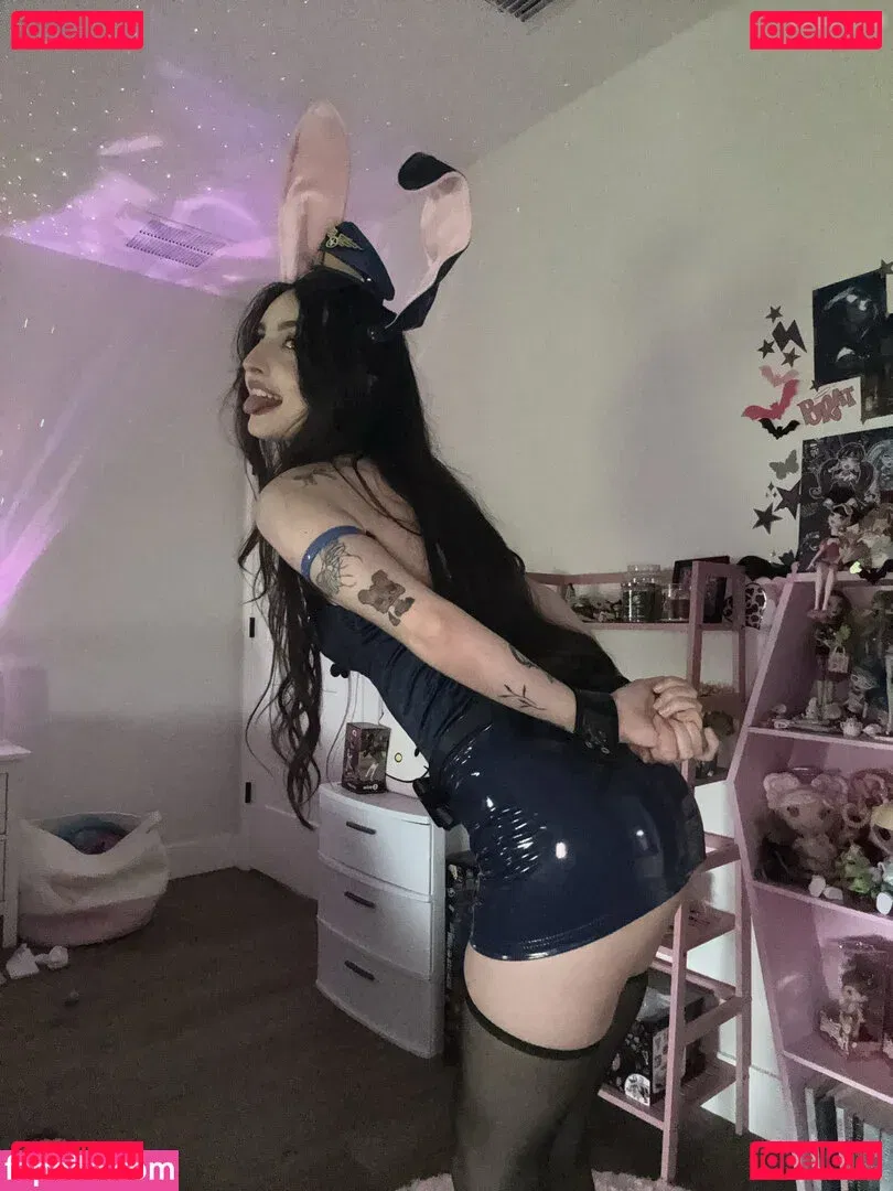 beebee Onlyfans Photo Gallery 