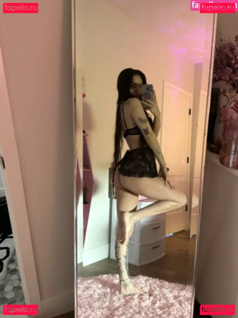 beebee Onlyfans Photo Gallery 