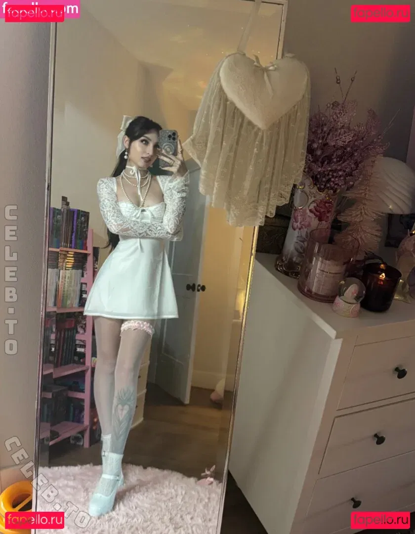 beebee Onlyfans Photo Gallery 