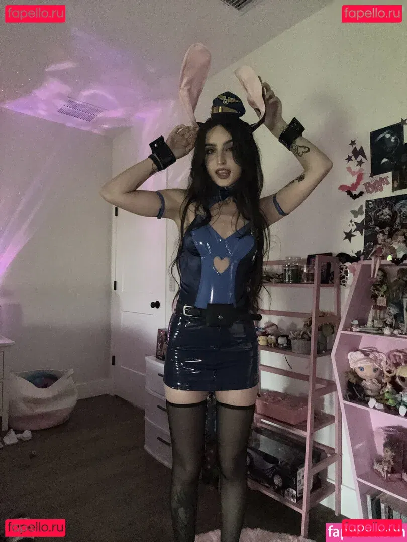 beebee Onlyfans Photo Gallery 