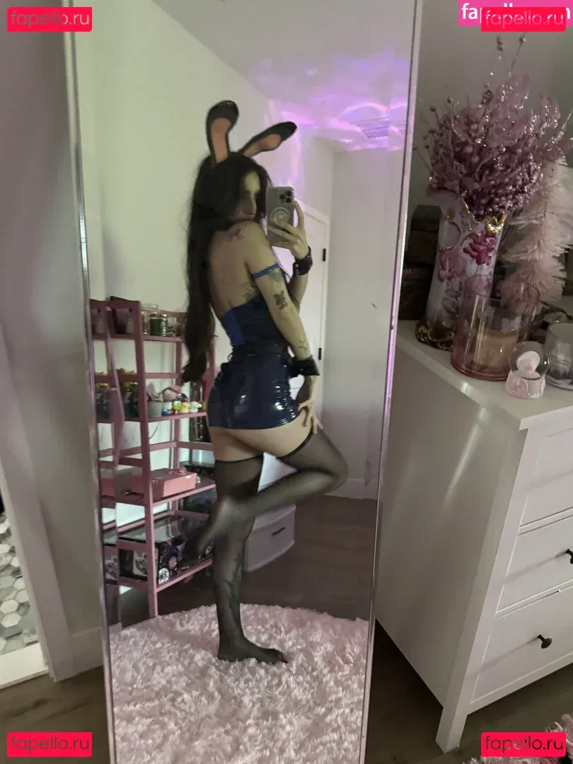 beebee Onlyfans Photo Gallery 