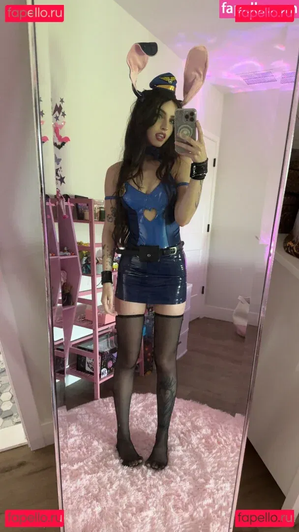 beebee Onlyfans Photo Gallery 