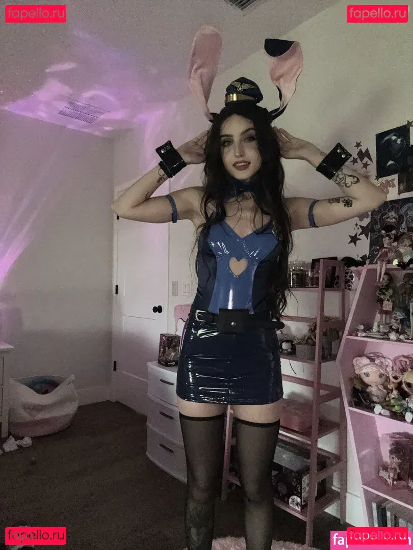 beebee Onlyfans Photo Gallery 