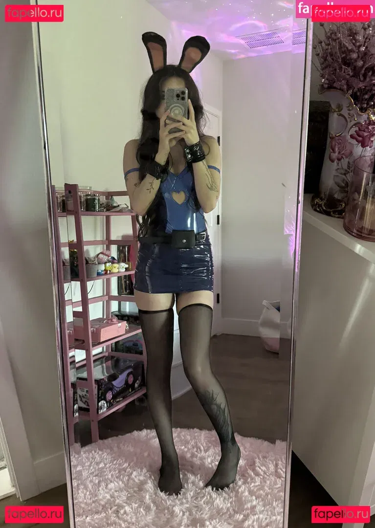 beebee Onlyfans Photo Gallery 