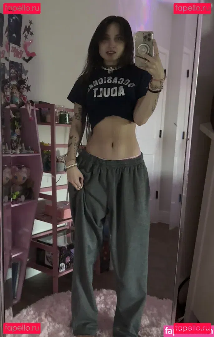 beebee Onlyfans Photo Gallery 