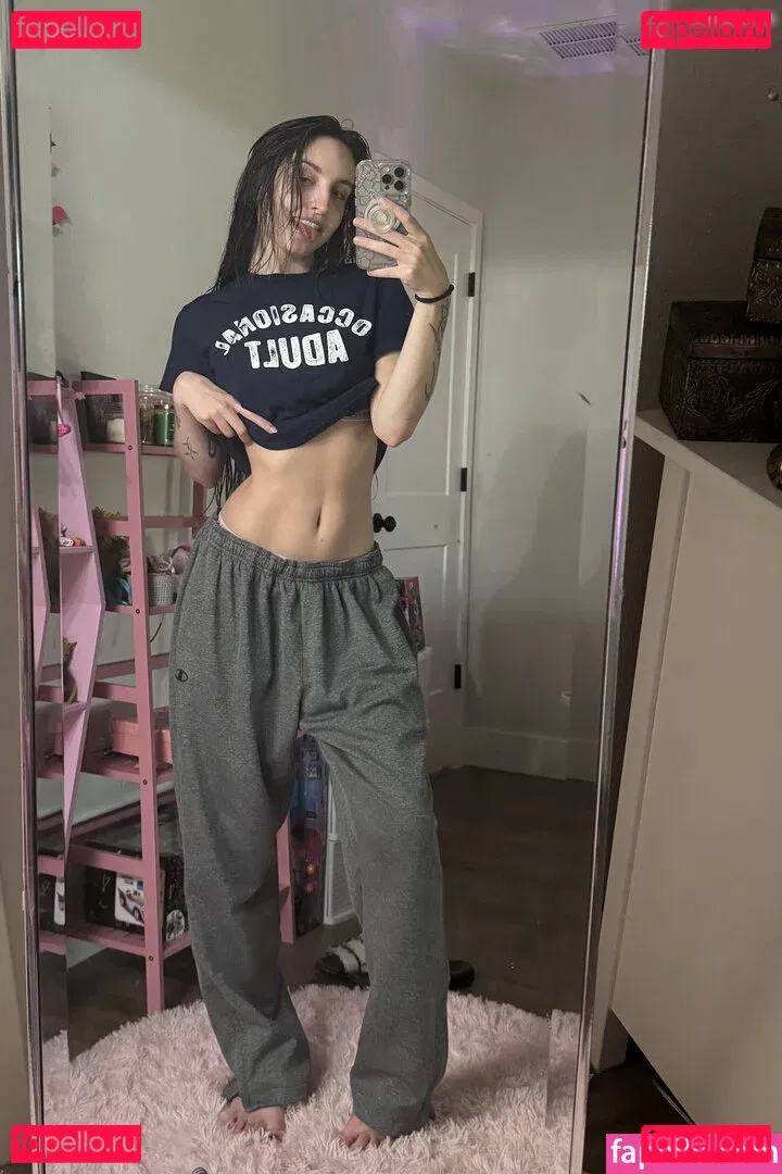 beebee Onlyfans Photo Gallery 