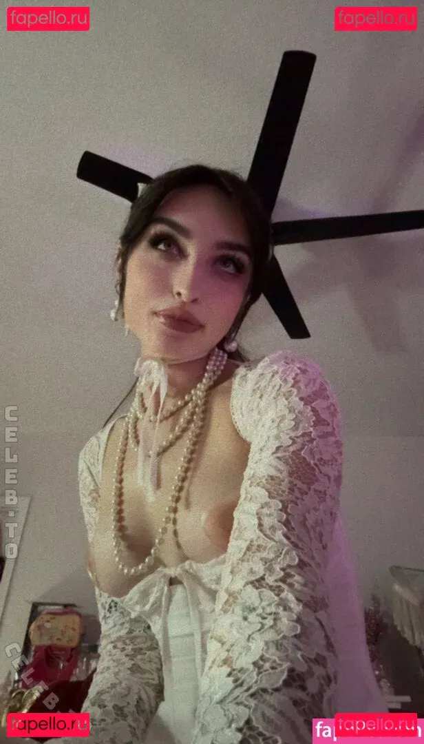 beebee Onlyfans Photo Gallery 