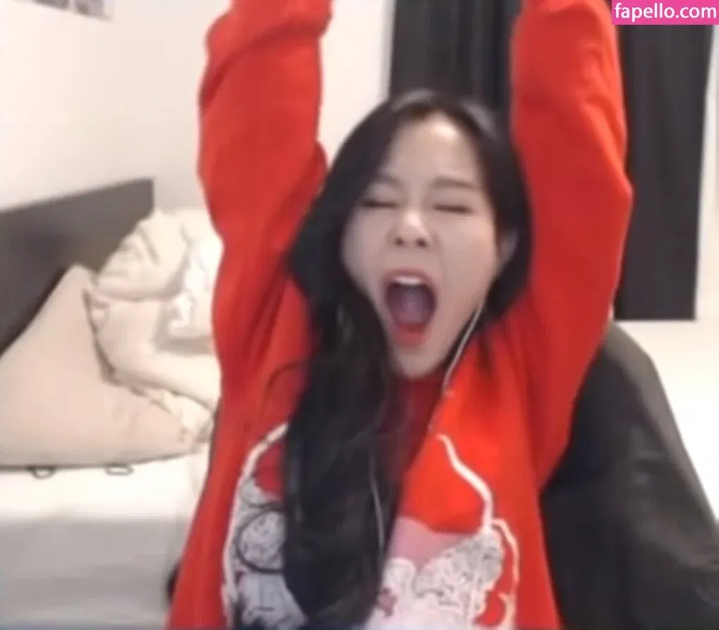 39daph Onlyfans Photo Gallery 