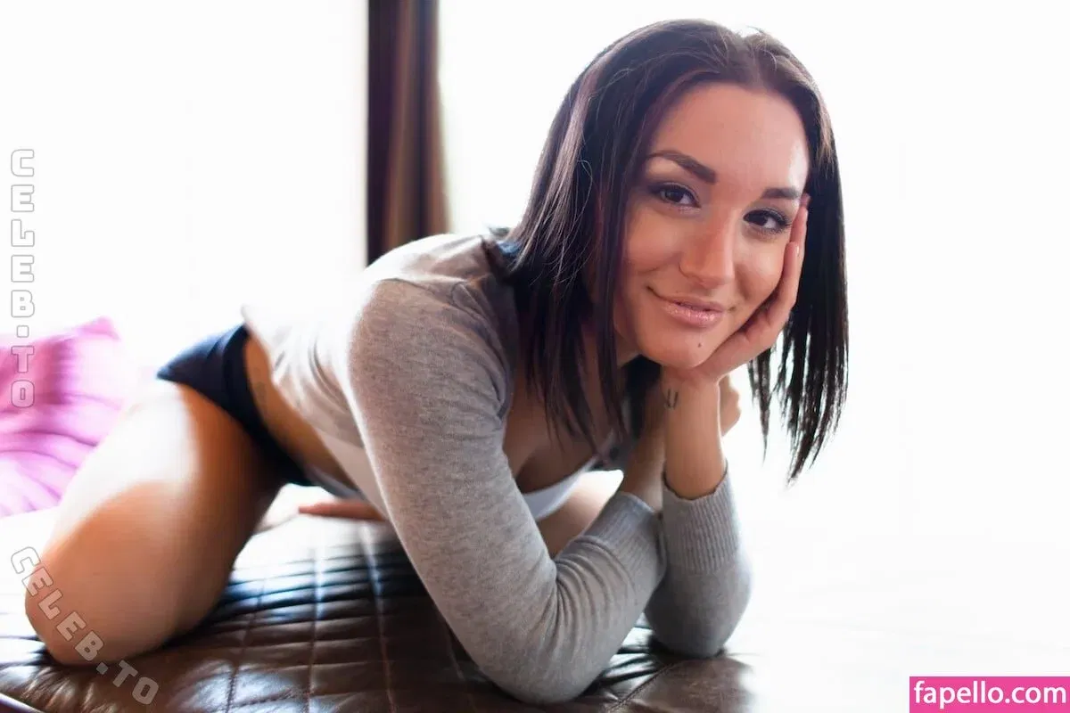 Gabriella Paltrova Onlyfans Photo Gallery 