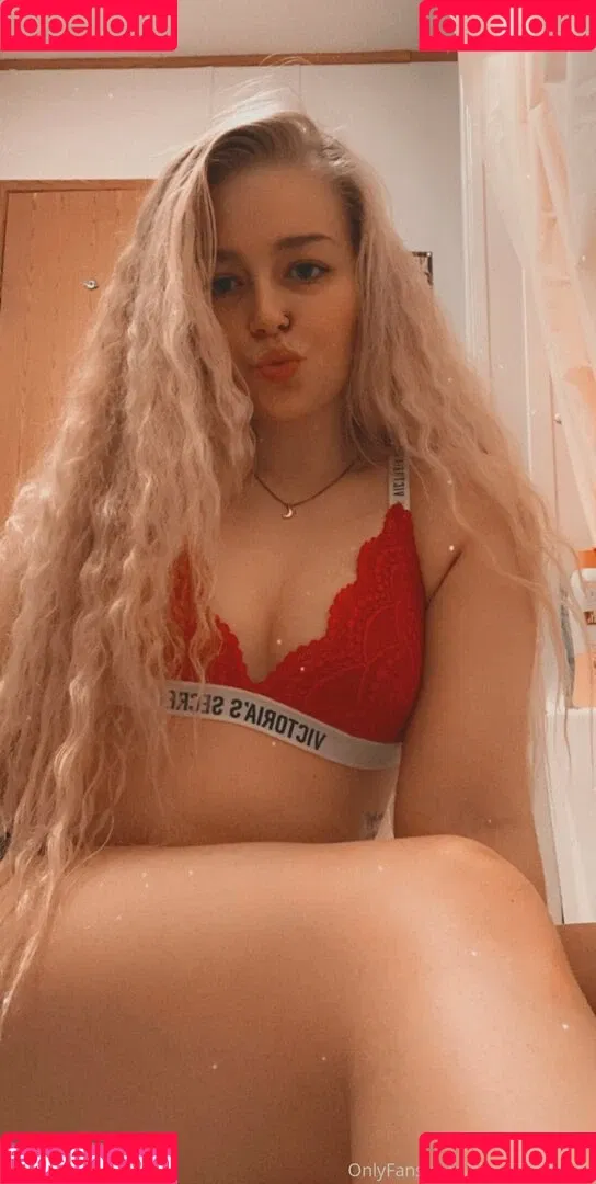blondiebshortt Onlyfans Photo Gallery 