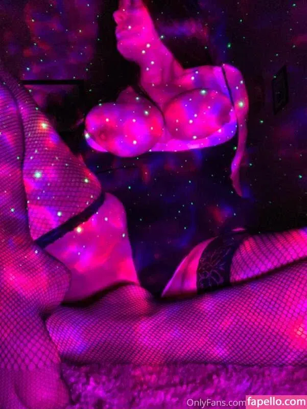 Klover Kay Onlyfans Photo Gallery 