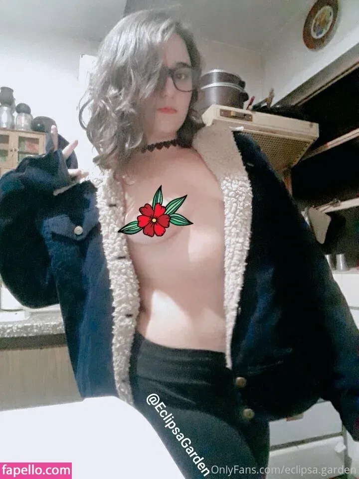eclipsa.garden Onlyfans Photo Gallery 