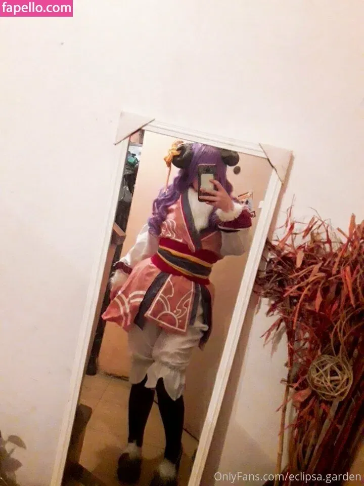 eclipsa.garden Onlyfans Photo Gallery 