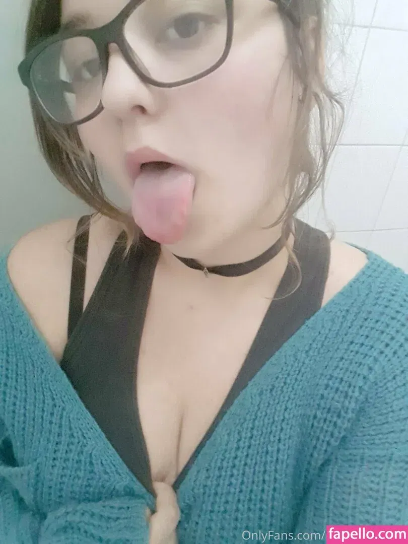 eclipsa.garden Onlyfans Photo Gallery 