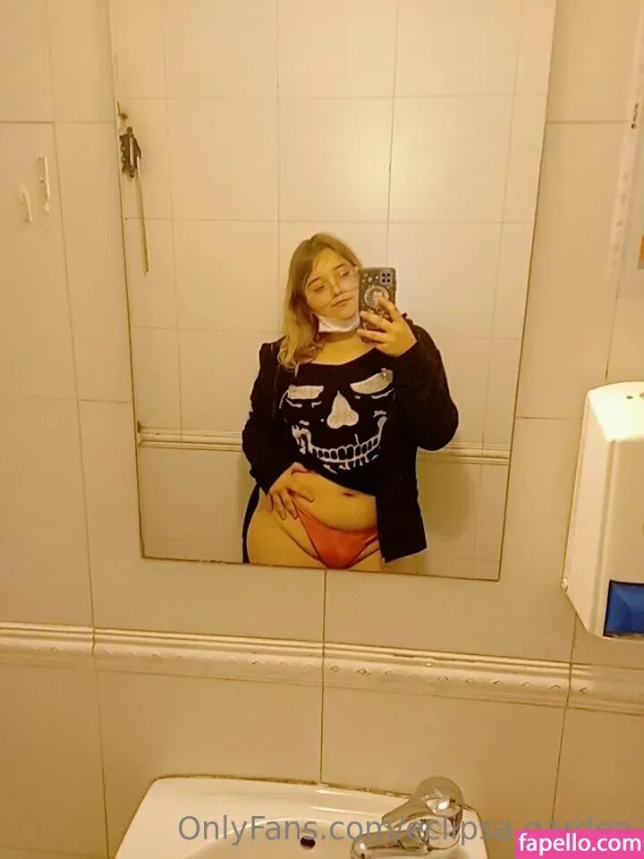 eclipsa.garden Onlyfans Photo Gallery 