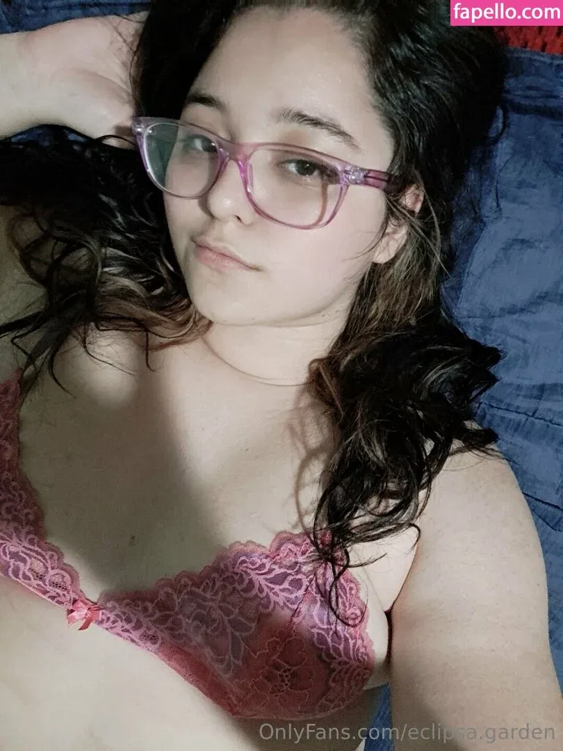 eclipsa.garden Onlyfans Photo Gallery 