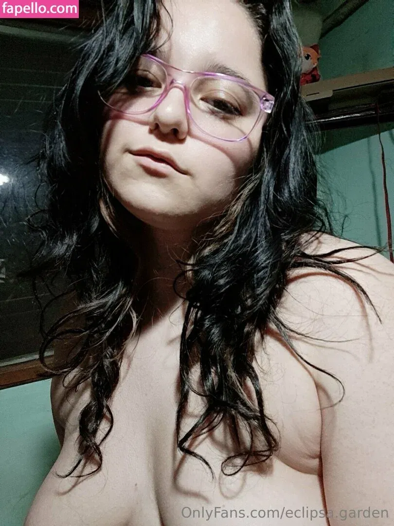 eclipsa.garden Onlyfans Photo Gallery 