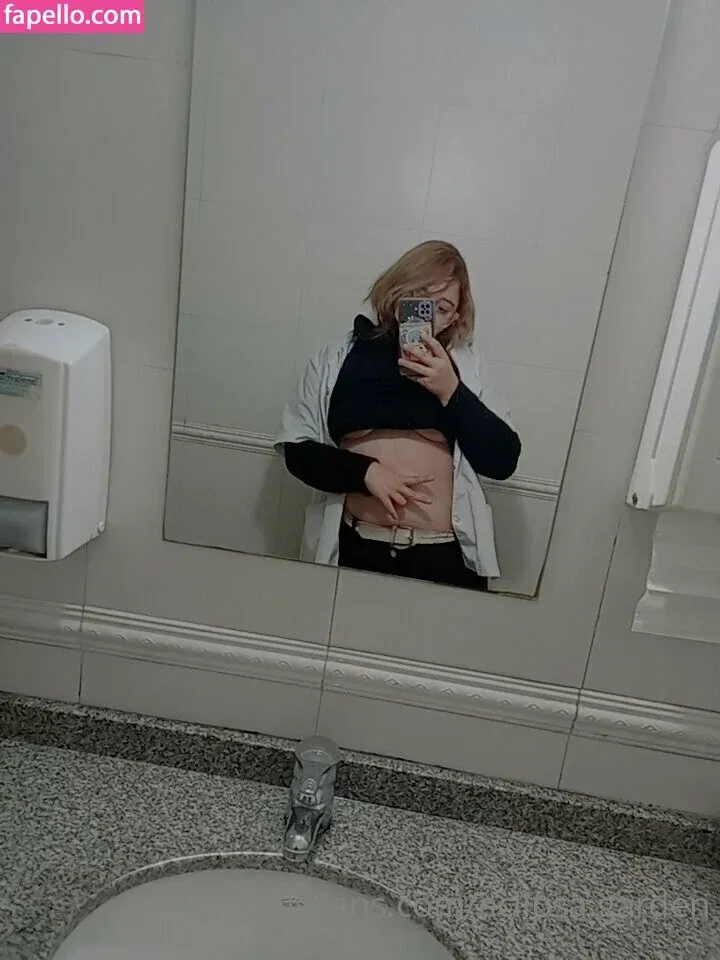 eclipsa.garden Onlyfans Photo Gallery 