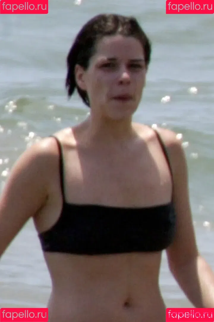 Neve Campbell Onlyfans Photo Gallery 
