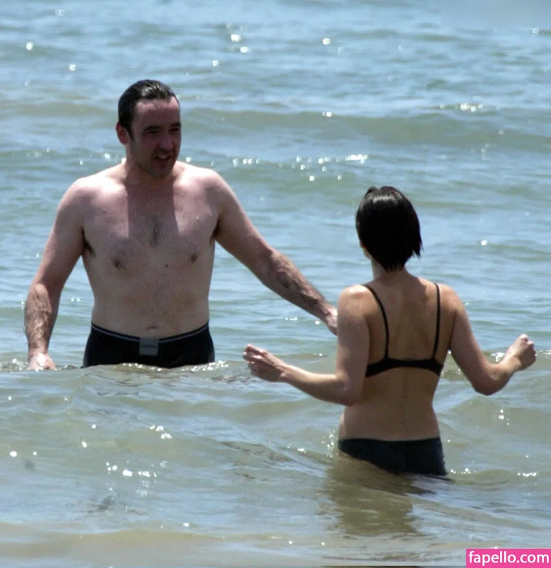 Neve Campbell Onlyfans Photo Gallery 