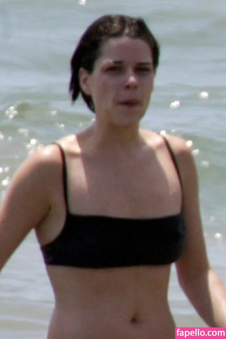 Neve Campbell Onlyfans Photo Gallery 